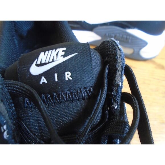 Nike Air Max Excee Mens Black and White Sneakers Size 7.5 Model CD5432-003 - Picture 6 of 9